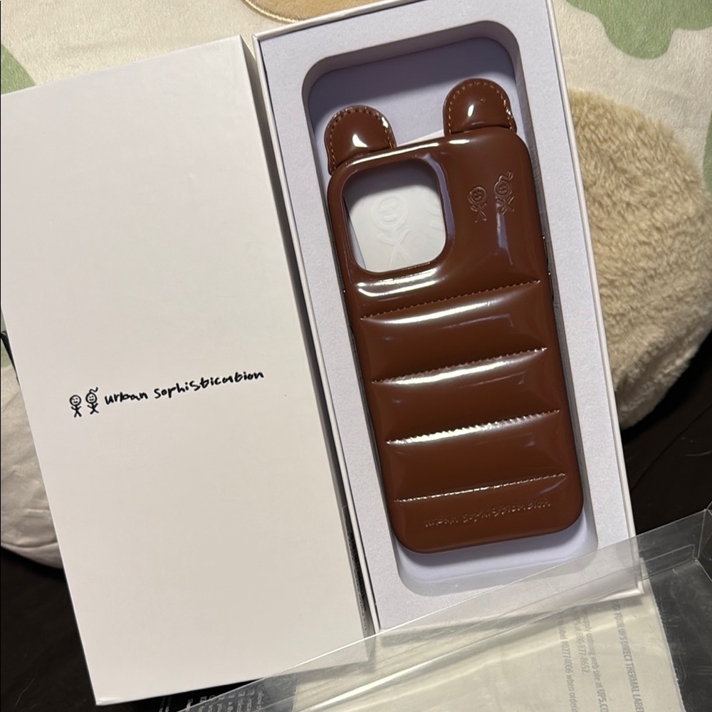 iPhone 16 pro max** Urban sophistication Brown Bear Ear puffer